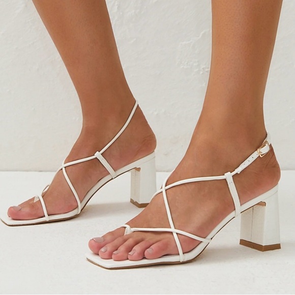 Billini Ilaia Block Heel - Picture 4 of 4